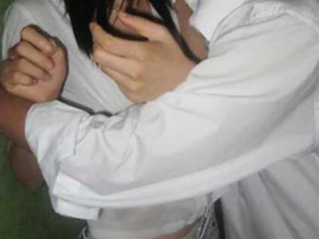 Cùng là đàn bà, sao không thương lấy nhau?