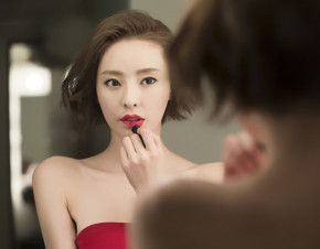 Cách xử lý khôn khéo của người vợ đại gia đã giữ lại được gia đình, kéo người đàn ông trở về với mình