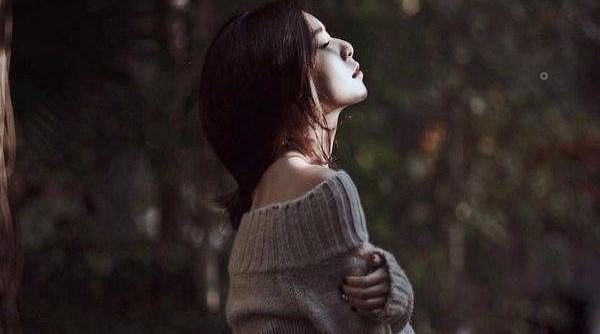 Đàn bà khổ vì lầm tưởng: ‘Cho đi là sẽ nhận lại’