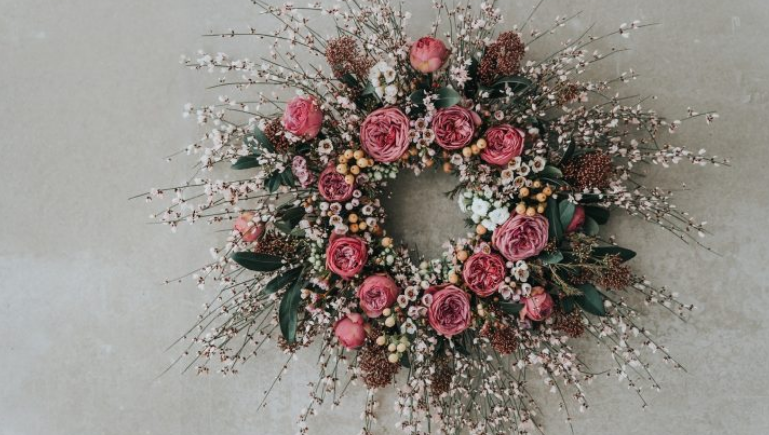 Hạnh phúc không phải là điều lớn lao hay bị ảnh hưởng từ ai đó, nó tùy thuộc vào cách nghĩ, hành động của bạn