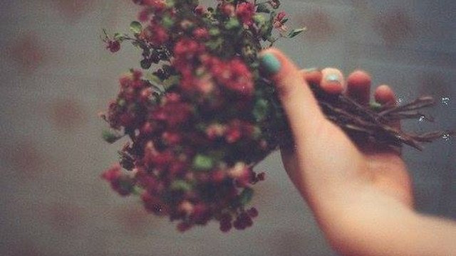 Muốn sống tốt, vì sao bạn nên tha thứ cho người từng làm bạn tổn thương chứ không nên bỏ qua?