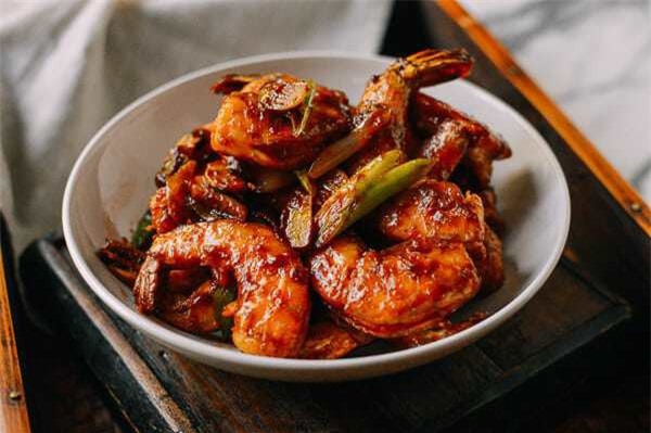 Cách làm tôm chiên sốt cà chua đậm đà, ngon miệng ăn nghiền, bao hết cơm