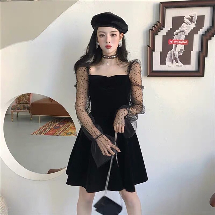 Thiếu gì thì thiếu, tủ quần áo của mỗi cô gái phải có ít nhất một chiếc váy đen