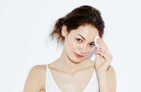 Kem dưỡng ẩm ban đêm khác gì kem dưỡng ẩm ban ngày?