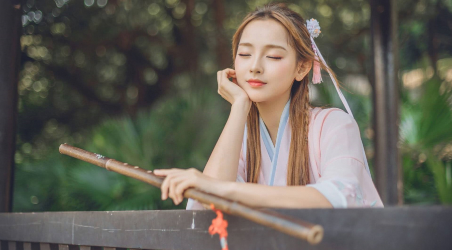 SỐNG TRÊN ĐỜI PHẢI NHỚ, ĐƯỜNG RỘNG KHÔNG BẰNG TÂM RỘNG