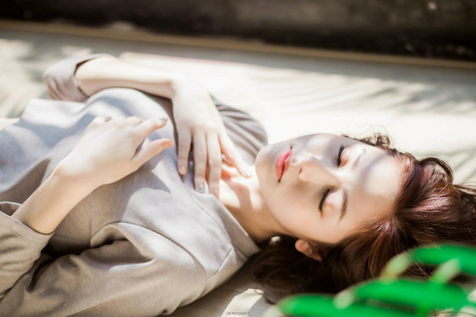 Gửi những người chồng: Đừng vô tâm nữa, đàn bà cũng biết mệt!