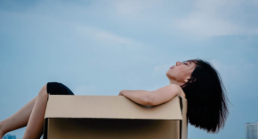 Khi đàn bà im lặng nghĩa là người đàn ông đã trở thành vô nghĩa