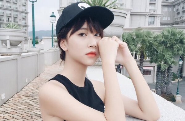 Học hỏi 4 công thức phối đồ chuẩn mùa hè từ các Hotgirl đình đám