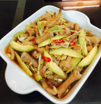 Cách làm chân gà sốt Thái giòn giòn chua chua "quên lối về"