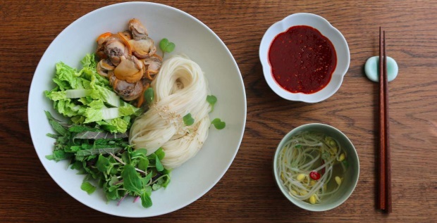 Cách làm mì trộn cực ngon chuẩn vị người Hàn