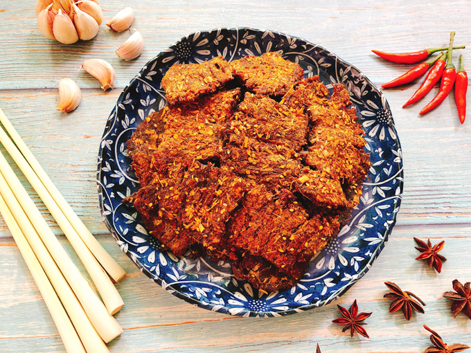 Thịt bò khô tự làm, vừa ngon vừa sạch cho chàng nhâm nhi