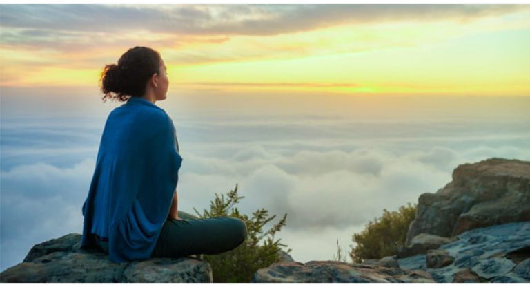 Tâm buông bỏ thì đời nở hoa, lòng không còn nặng nề thì thân thể sẽ tự tại…