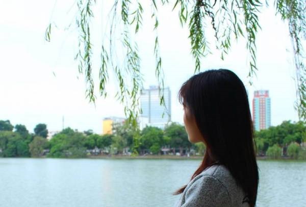 Đến chiếc lá cũng cần có đôi, nên làm gì có ai cứ một mình mà đi mãi được