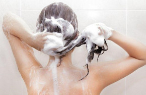 4 sai lầm khi gội đầu cần phải sửa ngay nếu không muốn mái tóc cứ mãi hư tổn