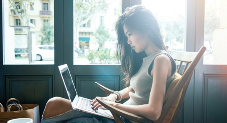 Đàn bà dễ dàng vượt qua nỗi đau bị chồng bội bạc luôn có điểm chung: Kiếm ra tiền