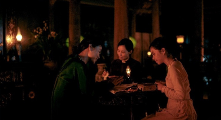 Đàn bà càng khéo, hôn nhân càng viên mãn. Đàn bà càng vụng, tình càng rẽ ngang