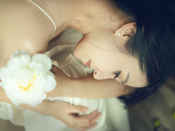 Đây là biểu hiện của người phụ nữ có số mệnh tốt, được quý nhân phù trợ cả đời giàu sang