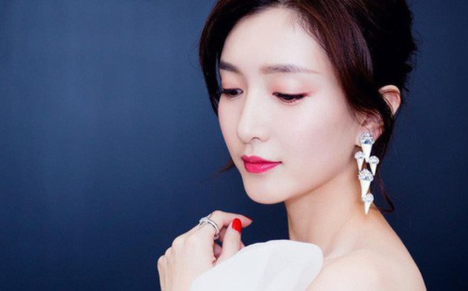 7 kiểu phụ nữ phúc dày mệnh lớn, được trời Phật chở che suốt đời