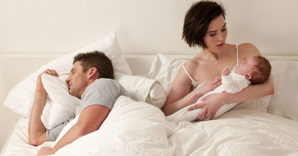 Đàn bà lắm lời bởi đàn ông vô tâm và lười biếng