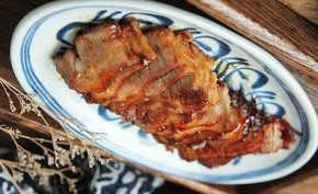 Chỉ với nồi cơm điện, bạn có ngay món thịt nướng ngon hơn ngoài nhà hàng