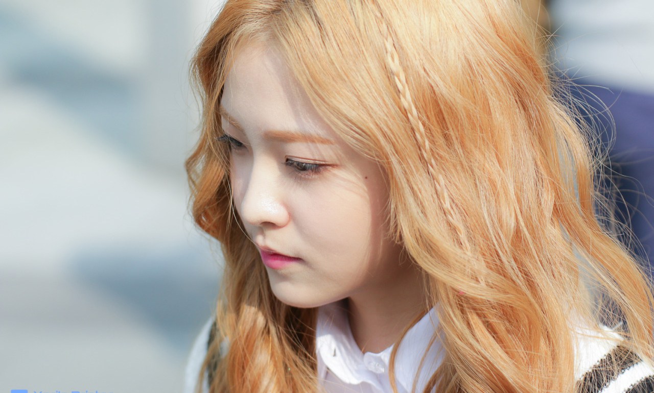 Tóc nhuộm ánh vàng đẹp hơn bạn thường tưởng tượng