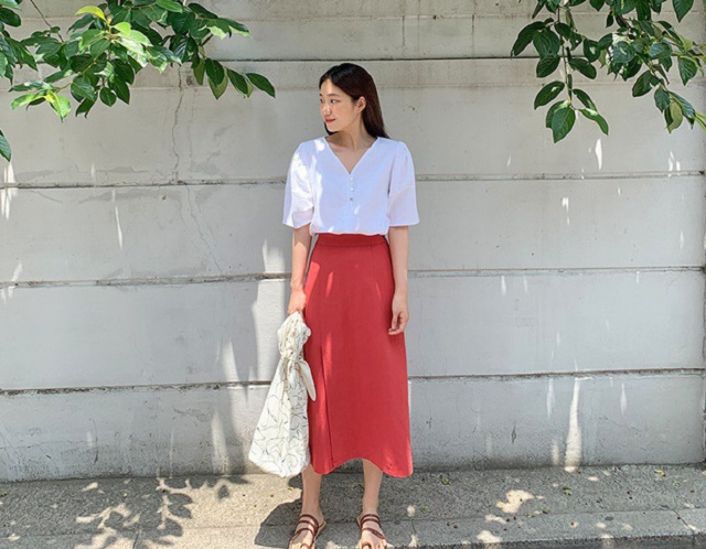 Thử ngay 4 item giúp gương mặt thanh thoát