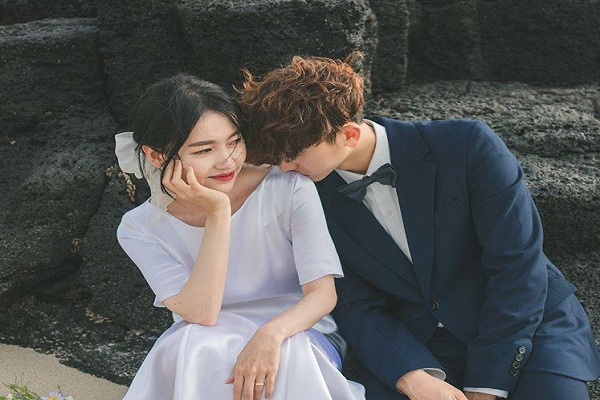 Phụ nữ chưa kết hôn thì sốt ruột, kết hôn rồi lại thèm độc thân