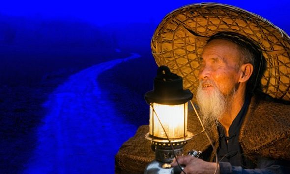 Tại sao người mù cần thắp đèn? 3 bài học sâu sắc cho con người về cách đối nhân xử thế