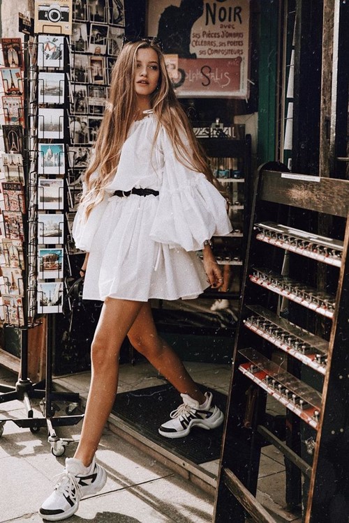 Bí quyết diện đồ tone trắng thời thượng không lo nhạt nhòa