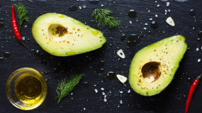 8 mẹo làm đẹp từ bơ cho cả cơ thể mà bạn nên biết