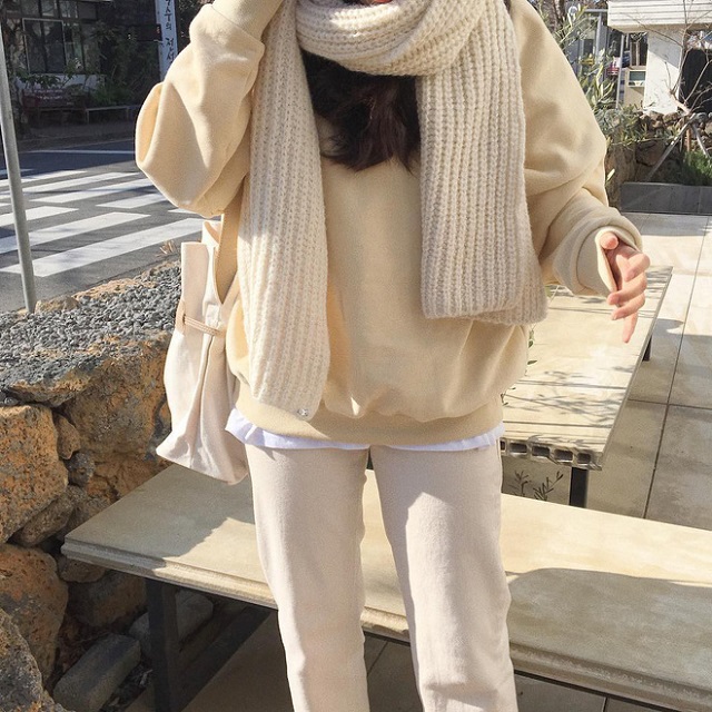 Mách nàng 6 công thức mix áo nỉ sành điệu không thua gì fashionista