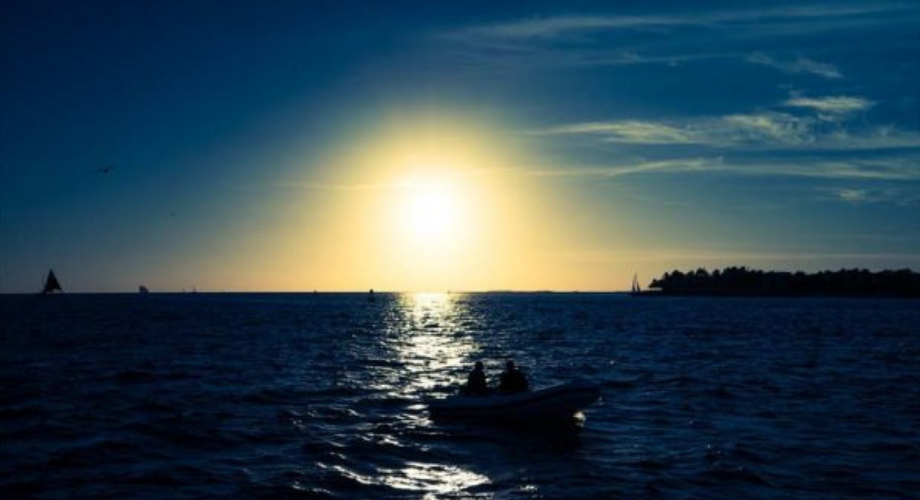 Gặp lúc sa cơ đừng bi lụy, trời sinh ta ắt có chỗ để dùng