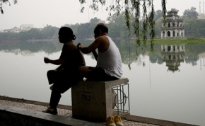 Hoạn Nạn Không Rời Bỏ, Cãi Vã Không Ly Hôn: Đó Mới Là Tình Nghĩa Vợ Chồng Thật Sự