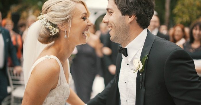 Đĩa muối và chén ớt: Cách giữ một cuộc hôn nhân hạnh phúc bền lâu