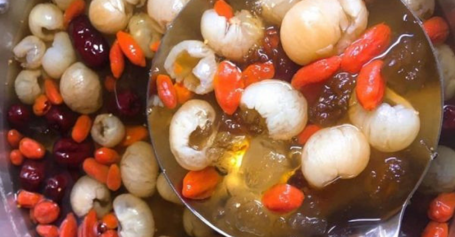 Cách nấu chè dưỡng nhan vừa đẹp da lại thanh mát ngày hè