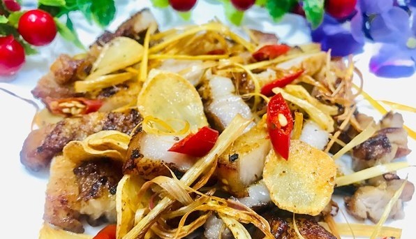 Thịt heo chiên giòn theo cách này rất thơm, không ngán