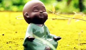 Bạn không biết rằng mình ở trong miệng người khác có bao nhiêu phiên bản, nên chỉ cần làm tốt việc mình là đủ