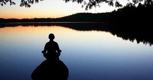 Chê bai người ta làm gì vì bạn là nước giếng hay nước sông cũng không khác gì nhau!