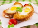 Cùng ăn sáng với bánh mì trứng siêu lạ