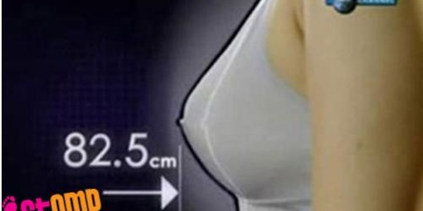 Những cách làm đẹp kỳ cục của phái nữ - Bài 1: Nghe nhạc nâng ngực