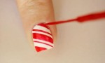 Cách vẽ 10 mẫu nail tuyệt đẹp dành riêng cho Giáng sinh: Kẹo hình chiếc ô