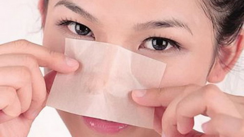 Hướng dẫn cách trị mụn đầu đen cho da khô