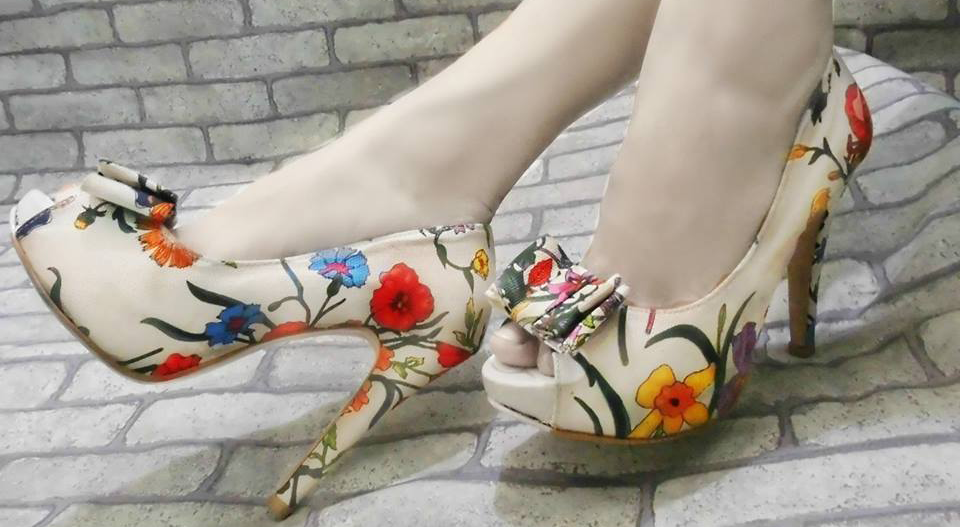 Để không đau chân khi diện giày mới