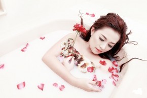 Trắng da toàn thân với 1 lít sữa tươi mỗi ngày