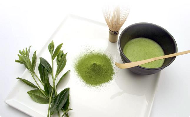 Làn da sáng mịn chỉ sau một đêm với trà xanh