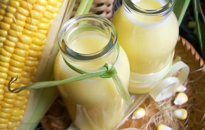 Tự tay làm sữa ngô thơm ngon ngày cuối tuần