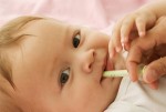 Có nên cho trẻ sơ sinh uống bổ sung vitamin?