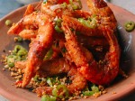 Tôm rang muối tiêu cho bữa tối ngon cơm