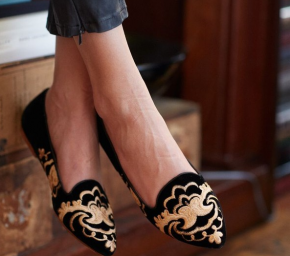 5 đôi giày "êm-tiện-đẹp" với mọi bộ đồ công sở