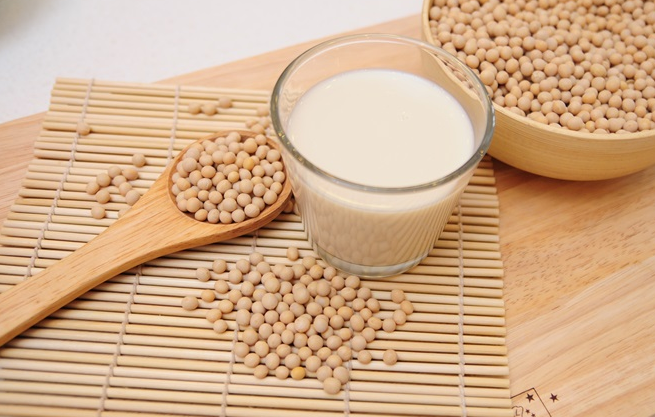 Đơn giản đậu nành làm từ máy xay sinh tố